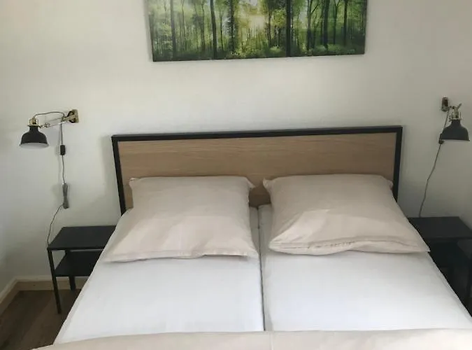 Eifeldoemchen بيت للعطل